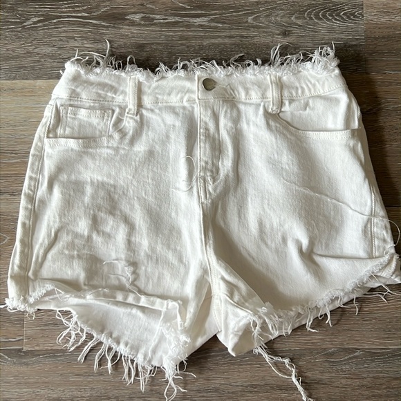 Hayden Los Angeles Size Large White Distressed Frayed Detail Denim Shorts - Picture 3 of 6